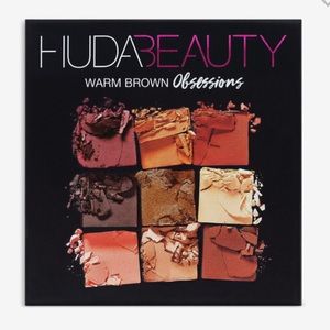 Huda Beauty Eyeshadow Palette